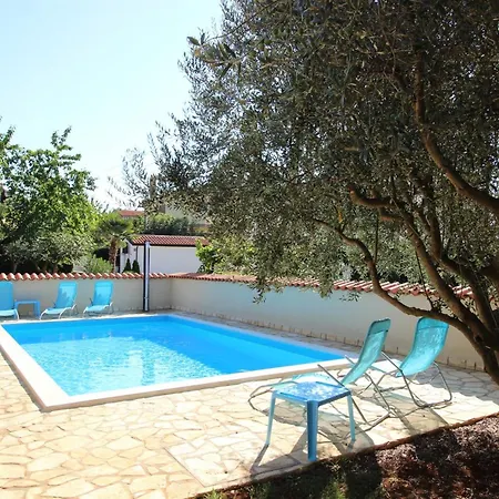 Dino Ap5 Novigrad Istria